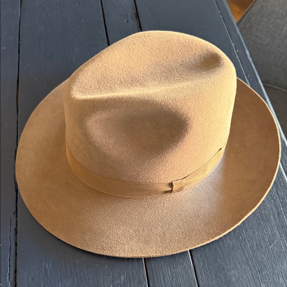Stylish Vintage Tan Fedora Hat - Genuine Peter’s Bros. Inc. Texas hat